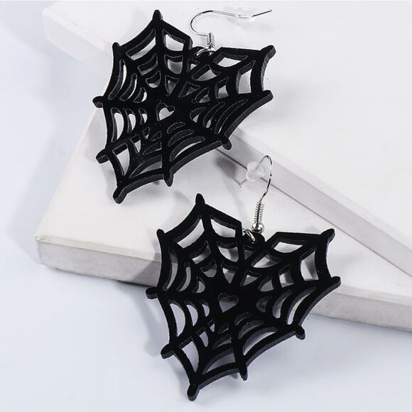 HEART SPIDER WEB HALLOWEEN EARRINGS cute goth punk fun novelty - Picture 1 of 7